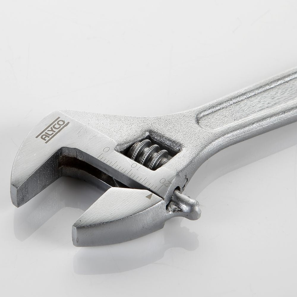 8421504706700_2.jpg